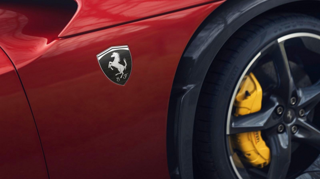 Ferrari se s pomocí &bdquo;pohřebního paketu&rdquo; pokouší dokázat, že jeho SUV skutečně není SUV, jak tvrdí