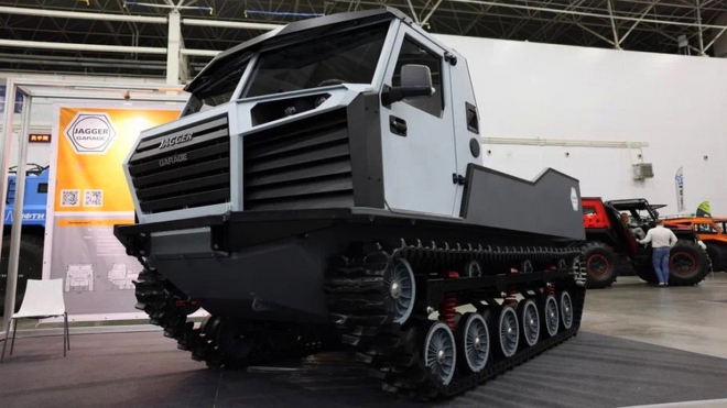 Rusové postavili nezastavitelný obojživelník jako z dob SSSR, dali mu i tehdy nevídané ovládání