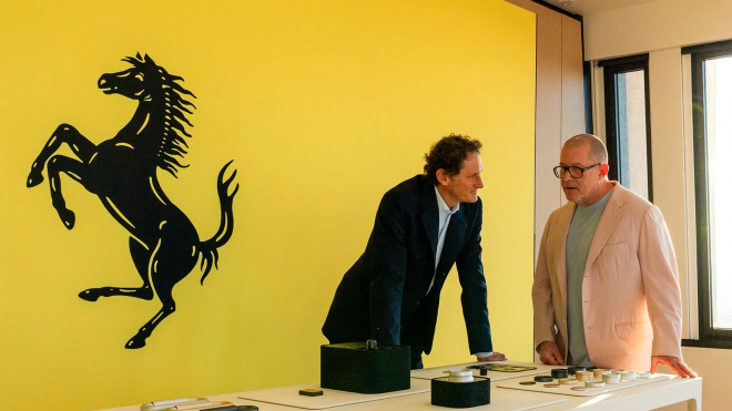 Autor nejošklivějšího a nejhůř přijatého Ferrari všech dob pořád neprozřel. Říká, že auto kritizují lidé, kteří ho viděli jen na fotkách