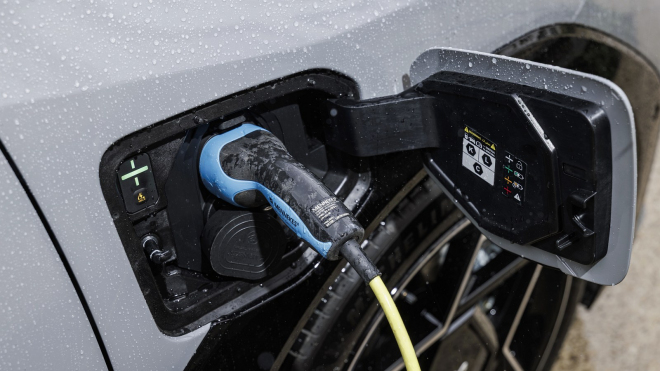 A tak se to prostě stane: Automobilka odpískala příchod hned dvou hotových elektrických modelů pro nezájem