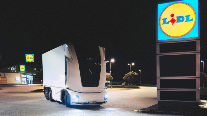 Lidl začal pro rozvoz zboží používat revoluční kamiony. Vidíte je celé, na fotkách nic nechybí