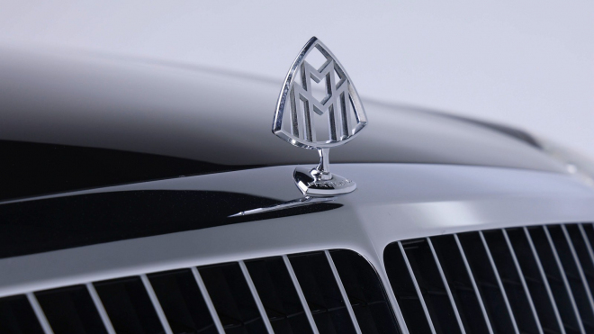 Herecká legenda si udělala řidičák až v 67 letech a tohle bylo její každodenní auto, Maybach. Teď může být sotva jetý váš