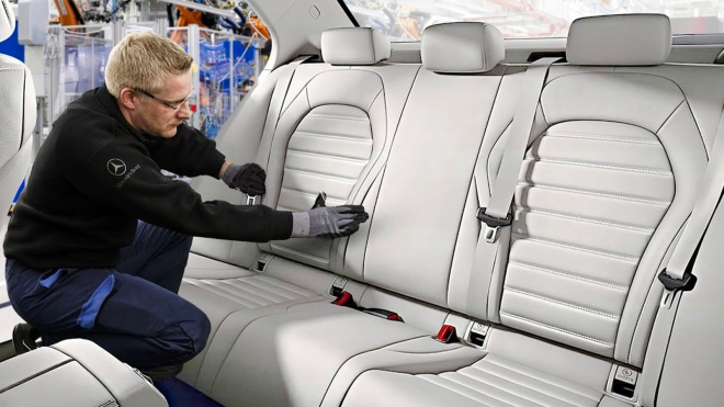Významný německý dodavatel automobilek s pobočkou v ČR po 130 letech zkrachoval. „V každém autě je kus naší firmy,” říkal