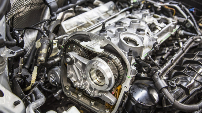 Kruh se uzavírá, VW má v plánu zachránit své elektromobily s pomocí spalovacích motorů