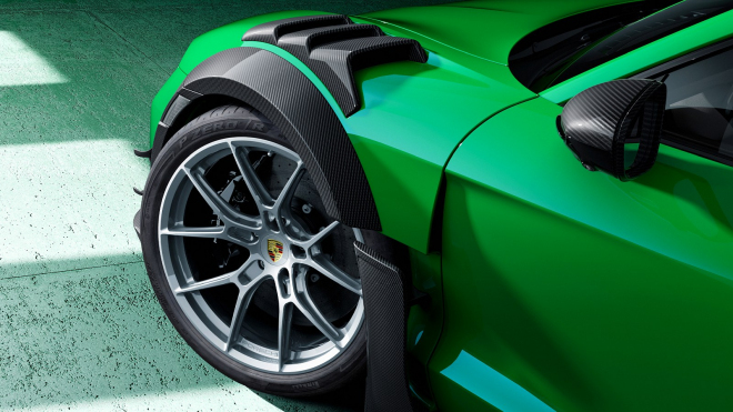 Sada sportovních doplňků pro inovované Porsche Taycan je šíleně drahá, hromadu peněz Němci chtějí i za falešné řazení