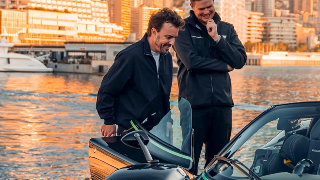 Fernando Alonso si po děsivém začátku sezóny zkouší spravit chuť novým autem, je to světový unikát za stovky milionů