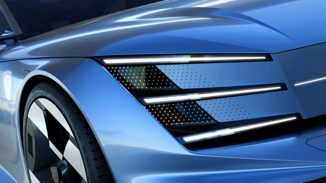 Peugeot vrací k velkým kombíkům, stopy po lvích drápech zabírají na novince už asi půlku auta