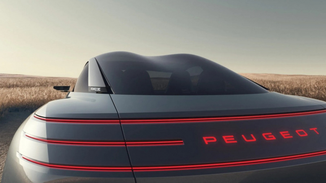 Asi nejpůsobivější moderní Peugeot je zpátky. Nepřišel ani o svou výjimečnou střechu, o duši a smysl bohužel ano