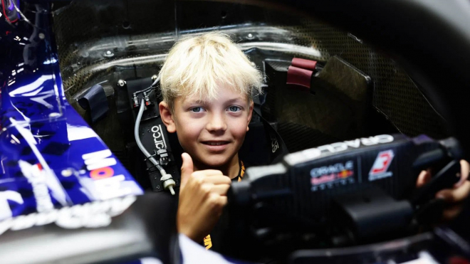 Syna nejchladnokrevnějšího mistra světa F1 posadil Red Bull do Verstapennovy formule už v 11 letech. Říká, že už teď nehne brvou