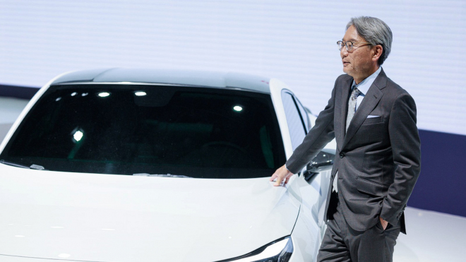 Honda maskuje své fiasko a historickou ztrátu dvěma narychlo spíchnutými auty. Ani jedno není elektrické, plány spojené nimi zrušila
