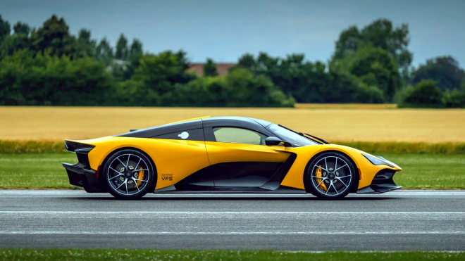 Tahle placka dostala nejsilnější motor V12 v historii silničních aut, 0-300 km/h udělá dřív než řeknete Preasto