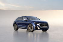 Audi met en production les feux révolutionnaires promis, ils combinent les meilleures technologies d'aujourd'hui. Et avec eux, un moteur V8 - 27 - Audi Q8 SQ8 2023 facelift 27