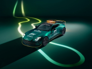 Aston Martin dévoile la seule voiture capable de maintenir Max Verstappen derrière elle aujourd'hui - 1 - Aston Martin Vantage F1 Safety Car 2024 first kit 01