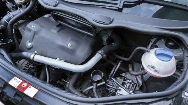 Novinář vzal své 22 let staré auto a ukázal, že pořád umí reálně dosáhnout spotřeby, o jaké se žádnému modernímu vozu nezdá