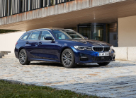 BMW en a fini avec le brillant iDrive, qui a lui aussi succombé à la mode idiote des commandes tactiles dangereuses - 1 - BMW 3 Touring 2020 photo d'illustration 01