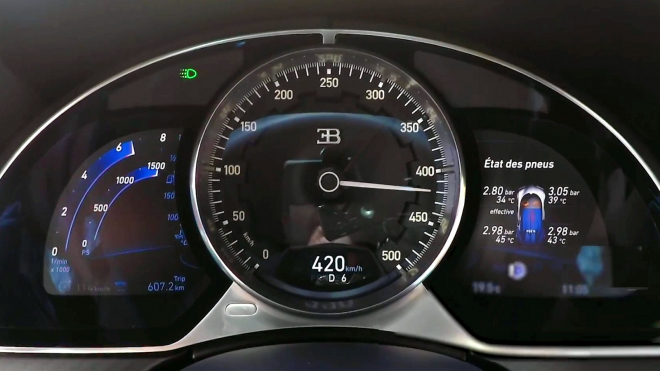 Český miliardář ukázal, jak vypadá jízda rychlostí 414 km/h v běžném provozu z pohledu řidiče