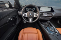 BMW s'est surpassé et a compris que la transmission manuelle est aujourd'hui une mine d'or. Dans un emballage aux noms cocasses, elle vous coûtera cher dans la Z4 - 11 - BMW Z4 M40i 2024 transmission manuelle 11