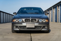 Quelqu'un a parcouru plus d'un demi-million de kilomètres avec la légendaire BMW M5 E39, maintenant elle peut être à vous pour pas cher - 1 - BM M5 E39 2002 522 tkm 2024 sale 01