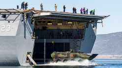 Le nouveau navire d'assaut amphibie américain fait sa première apparition en Europe et pourrait répondre aux préoccupations d'un tiers des Tchèques - 1 - BAE Systems ACV pictorial photo 01