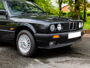 BMW 3 génération E30 pas encore utilisée vendue aux enchères pour seulement 383k, sa version est à blâmer - 5 - BMW 316i E30 1991 vente 05