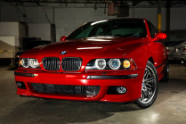 Quelqu'un a enfermé une BMW neuve dans un garage climatisé pendant 20 ans, elle se vend maintenant quatre fois plus cher - 1 - BMW M5 E39 2003 nejete sale 01