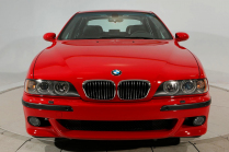Quelqu'un a enfermé une BMW neuve dans un garage climatisé pendant 20 ans, elle se vend maintenant quatre fois plus cher - 10 - BMW M5 E39 2003 nejete sale 10