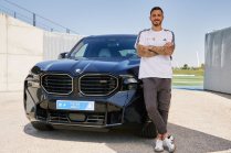 Les footballeurs du Real Madrid ont reçu de nouvelles BMW gratuitement. Ils ne pouvaient plus choisir librement, mais la voiture électrique n'a pas gagné - 1 - BMW Real Madrid 2023 first set 01