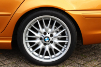 Une belle BMW 3 E46 ne doit pas coûter une fortune, une berline six cylindres entièrement sur mesure revient moins cher qu'une Fabia de base - 7 - BMW 323i Individual krasna levna sale 09