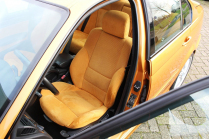 Une belle BMW 3 E46 ne doit pas coûter une fortune, une berline six cylindres entièrement sur mesure revient moins cher qu'une Fabia de base - 11 - BMW 323i Individual krasna levna sale 13