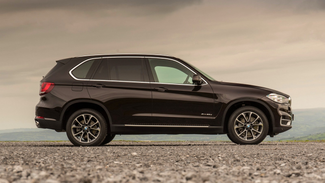 Ojeté BMW X5 ohromí poklesem hodnoty, i s ideálním motorem a přijatelným nájezdem ho koupíte za míň než novou Fabii