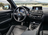 Une bavaroise, encore traditionnellement considérée comme une voiture d'occasion, attire par son caractère, sa fiabilité et son prix - 3 - BMW M2 Competition 2019 illustratni foto 03