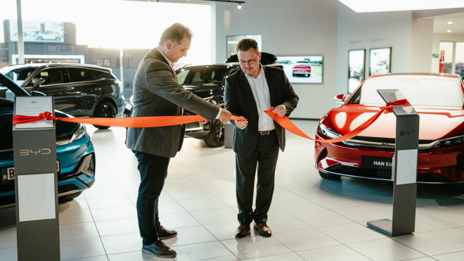 Les constructeurs automobiles chinois volent déjà non seulement des clients, mais aussi des concessionnaires, même de marques haut de gamme, aux constructeurs européens.