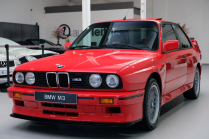 A vendre aujourd'hui, une BMW M3 E30 presque neuve dans une version rare. Pour une voiture machine à remonter le temps, il manque 10 millions - 3 - BMW M3 E30 Sport Evolution 1991 almost nova 2024 sale 03