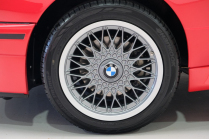 A vendre aujourd'hui, une BMW M3 E30 presque neuve dans une version rare. Pour une voiture machine à remonter le temps, 10 millions c'est - 13 - BMW M3 E30 Sport Evolution 1991 almost nova 2024 sale 14