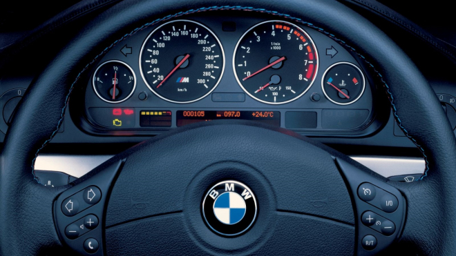 Majitel najel s BMW M5 ještě s manuálem a V8 skoro 350 tisíc km a řekl, na kolik ho to vyšlo