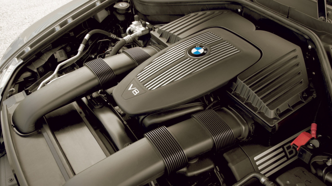 Starší BMW X5 a X6 v bazarech lákají cenami, části verzí se ale vyhněte kvůli problémům s motory
