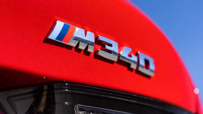 BMW začalo odhalovat novou generaci klíčové trojky. Dostane i šestiválce, přednost ale budou mít jiné verze