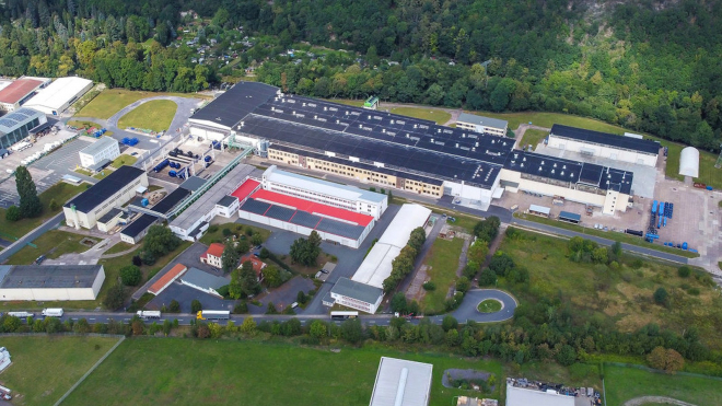Průmyslové tragédie, o kterých se nemluví: Continental zavírá továrnu v menším městě, dopady na něj a okolí jsou drtivé
