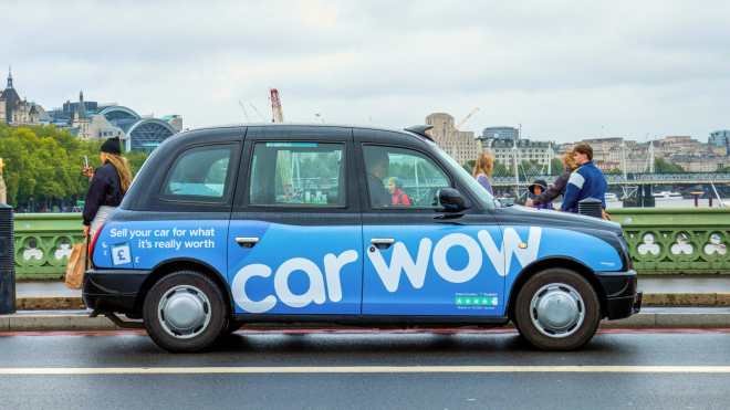 Carwow réalise peut-être de jolies vidéos de voitures, mais l'entreprise a gagné plus de 825 millions de dollars l'année dernière et demande de l'argent aux téléspectateurs.