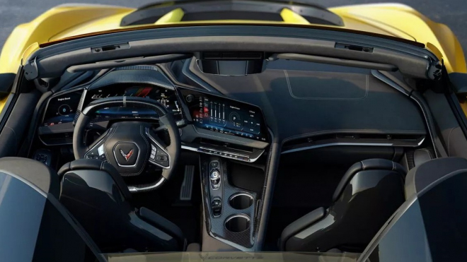 Chevrolet sebral Corvette C8 jeden z jejích typických prvků a zamířil s ní k moderní tuctovosti
