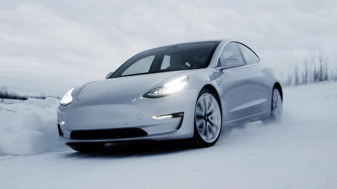 Test zjistil skutečný dojezd elektromobilů v zimních podmínkách, výsledky jsou tristní
