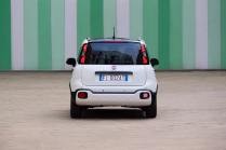 La Fiat Panda bon marché n'est pas prête de s'arrêter. Le constructeur la maintiendra en vente des années après l'arrivée de la prochaine génération, mais elle changera de nom - 8 - Fiat Pandina 2024 first set 08