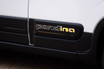 La Fiat Panda bon marché n'est pas prête de s'arrêter. Le constructeur la maintiendra en vente des années après l'arrivée de la prochaine génération, mais elle changera de nom - 12 - Fiat Pandina 2024 first set 12
