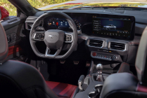 La Ford Mustang extrême en version GTD révèle prématurément une fuite, VW ne sera pas enthousiasmé par le choix de son badge - 3 - Ford Mustang 2022 premier kit 38