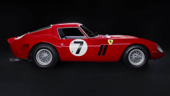 La voiture la plus chère du monde, une Ferrari dont peu de gens connaissent l'existence, va être vendue aux enchères pour des milliards de dollars - 2 - Ferrari 330 GTO 1962 à vendre 02