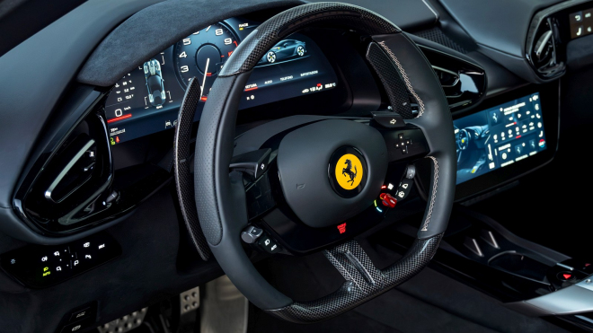 Nejnovější Ferrari se podivně jmenuje a ještě hůř vypadá, ukázka jeho akcelerace na 280 km/h vás ale vezme slova z úst