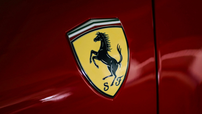 Et tu, Brute? Už i prodeje zdánlivě neporazitelného Ferrari padají, akcie zamířily dolů o 8 procent