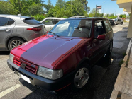La meilleure version du rêve tuzex de Fiat peut être achetée dans un état incroyable, mais aurait été moins chère pour bons - 2 - Fiat Uno Turbo Racing 1992 vente 02