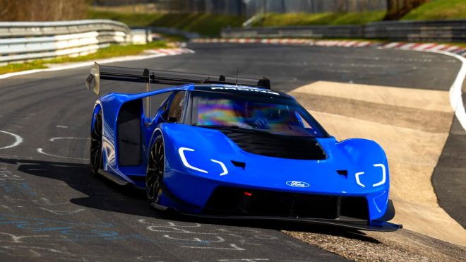 Ford postavil čtvrté nejrychlejší auto historie slavné Severní smyčky Nürburgringu, jeho čas je ale trochu &bdquo;levá&rdquo;