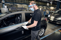 L'espoir s'éteint, 3 500 employés de l'usine européenne de Ford, autrefois fière, sont licenciés, il ne restera rien - 2 - Ford Saarlouis arrête la production 2021 ilu 02